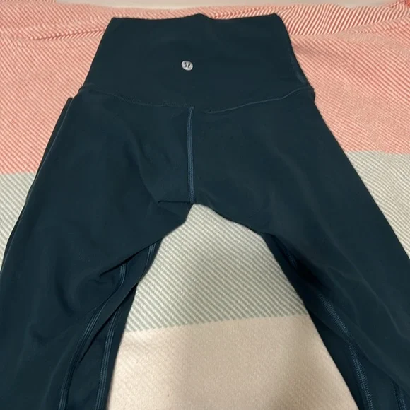 Green Lululemon 28” Align Leggings - LIKE NEW! - Picture 2 of 4